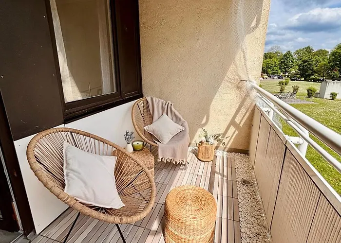 Stylish Studio Apartment With Beautiful Terrace Near Audi